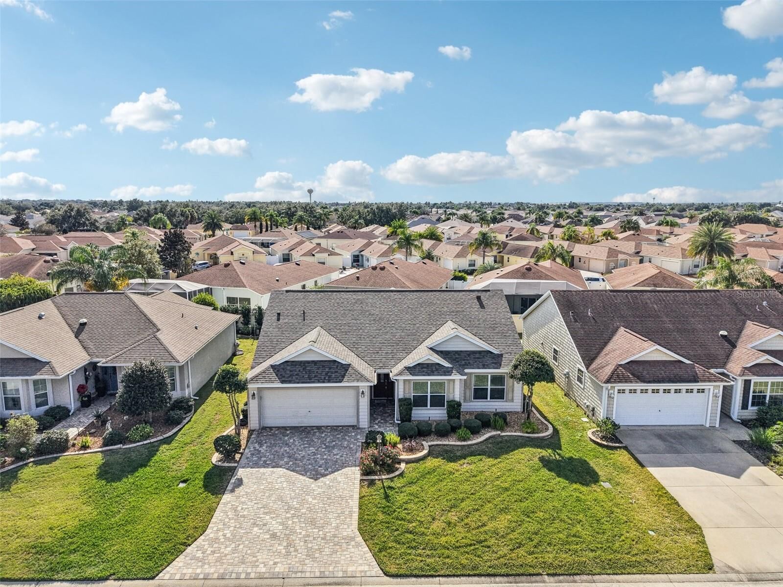 Property Photo:  1780 Reedy Creek Place  FL 32162 