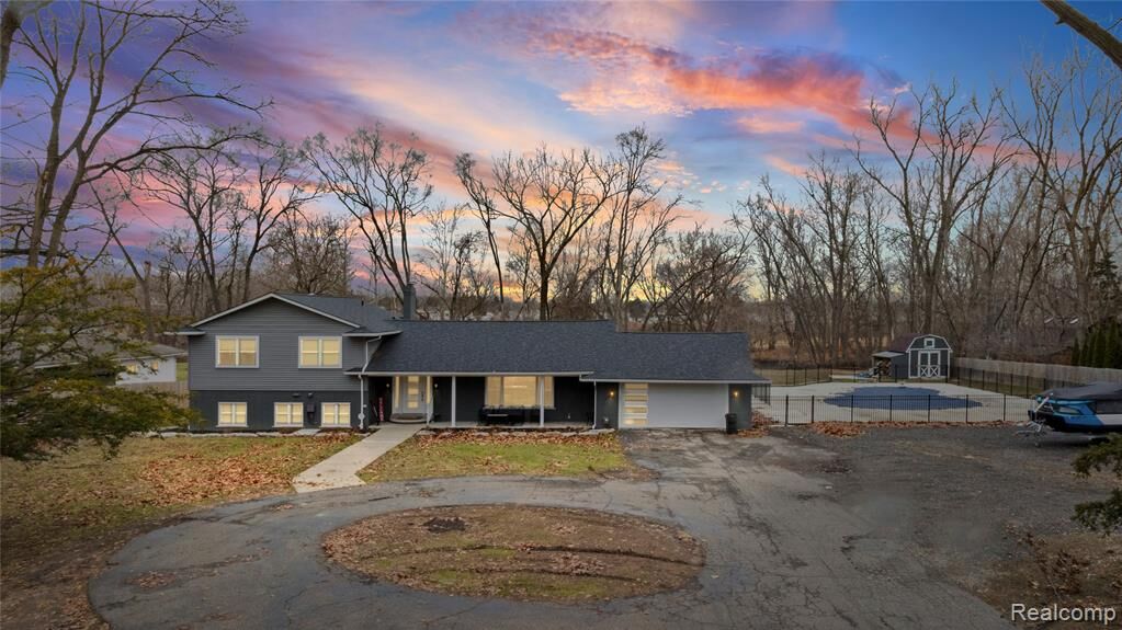 Property Photo: 15879 Millar Road MI 48036 1622