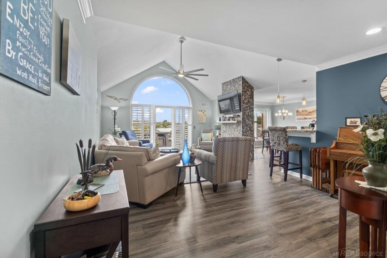 Property Photo:  3432 Loon Lake Court  MI 48329 