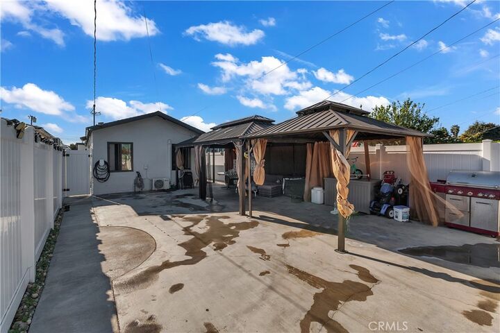 Property Photo: 12140 Lowemont CA 90650