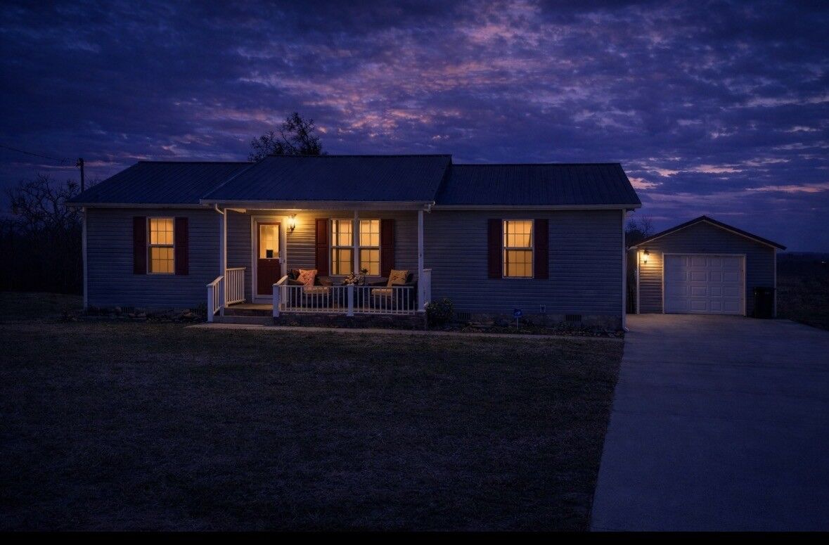 Property Photo:  383 Strawberry Dr  TN 37398 