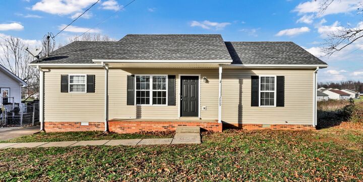 Property Photo: 2009 Timberline Cir KY 42262