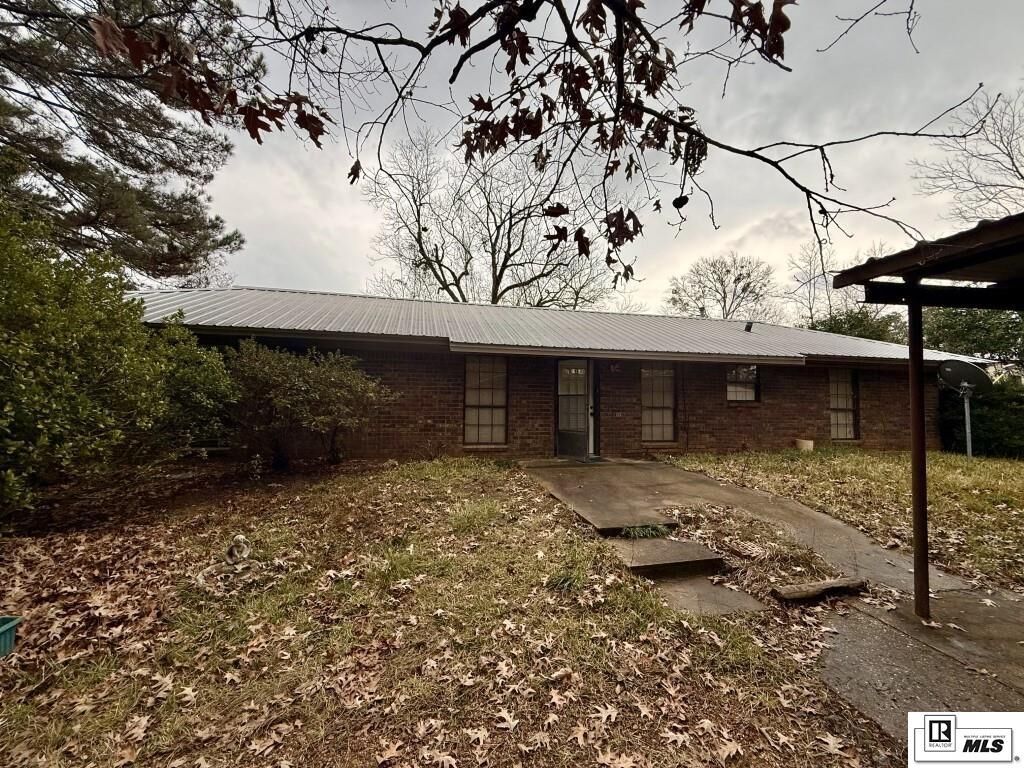 Property Photo:  143 Old Alexandria Road  AR 71918 