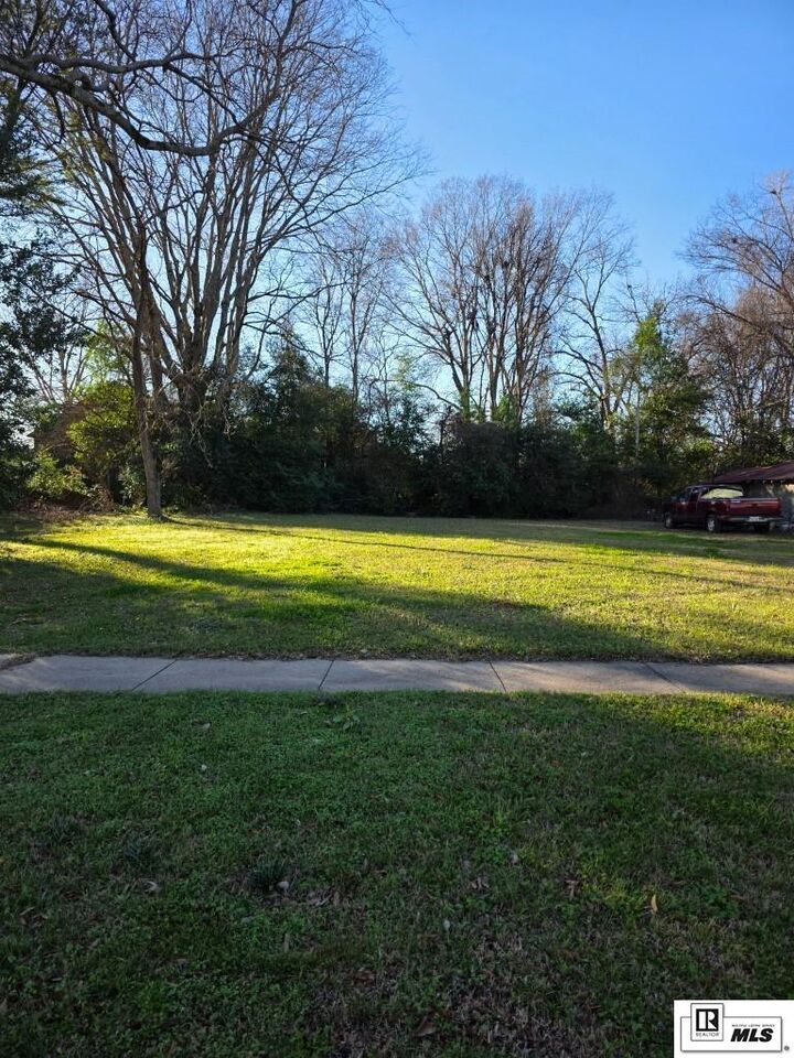 Property Photo:  00 Louisa Street  LA 71269 