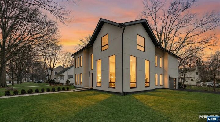 Property Photo:  648 Falmouth Avenue  NJ 07652 