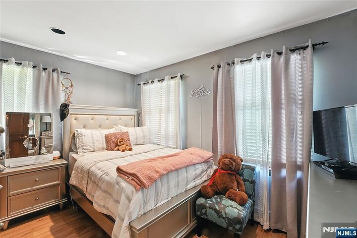 Property Photo:  140 Greenbrook Road  NJ 07006 