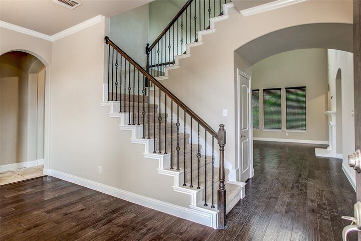 Property Photo: 6810 Historic View TX 75236