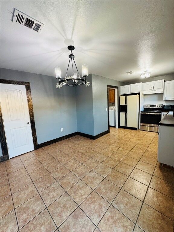 Property Photo:  900 SW Almond Street  AR 72736 