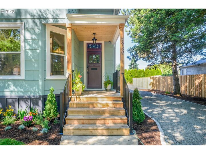 Property Photo:  7939 N Dana Ave  OR 97203 