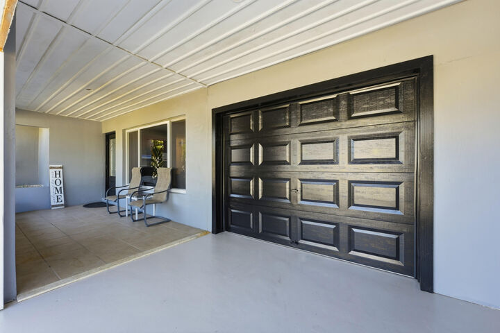 Property Photo:  898 SE Evergreen Terrace  FL 34983 