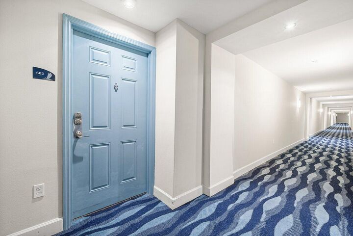 Property Photo:  625 Casa Loma Boulevard 602  FL 33435 