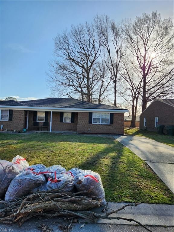 Property Photo:  6032 Brookwood Dr B  VA 23435 