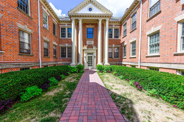 Property Photo:  148 Everit Street Apt F  CT 06511 