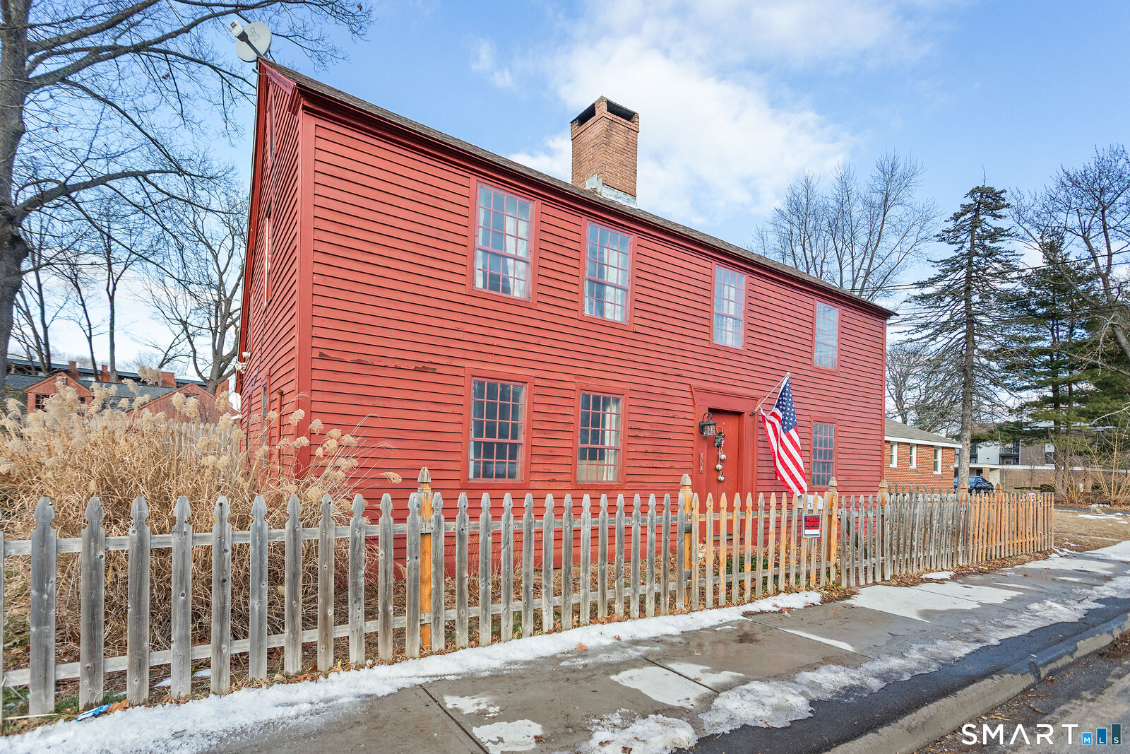 Property Photo:  104 Silver Lane  CT 06118 