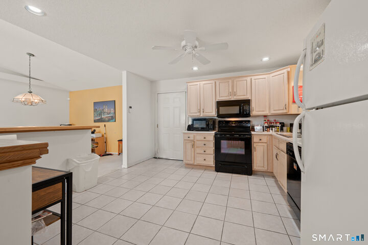 Property Photo:  117 Dibble Hollow Lane 117  CT 06096 