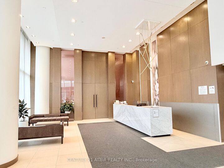 Property Photo: 121 McMahon Drive 2703 ON M2K 0C1