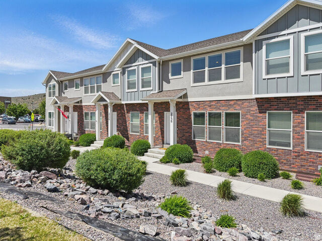 Property Photo:  2730 E Iron Bark Aly  UT 84005 