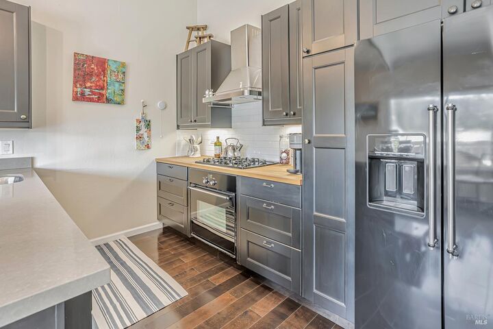 Property Photo:  838 Sir Francis Drake Boulevard 3  CA 94904 