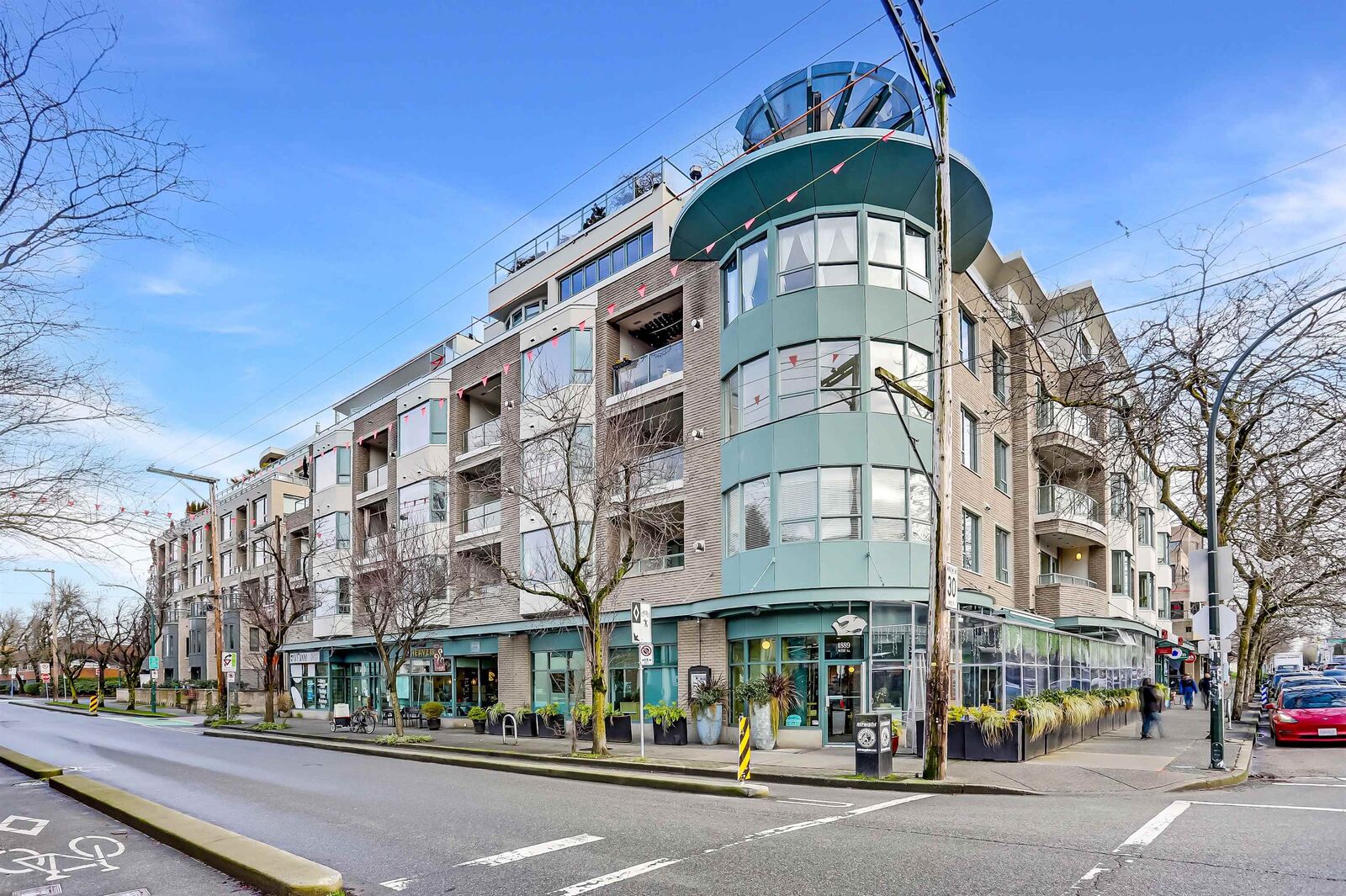 Property Photo:  1688 Cypress Street 203  BC V6J 5J1 