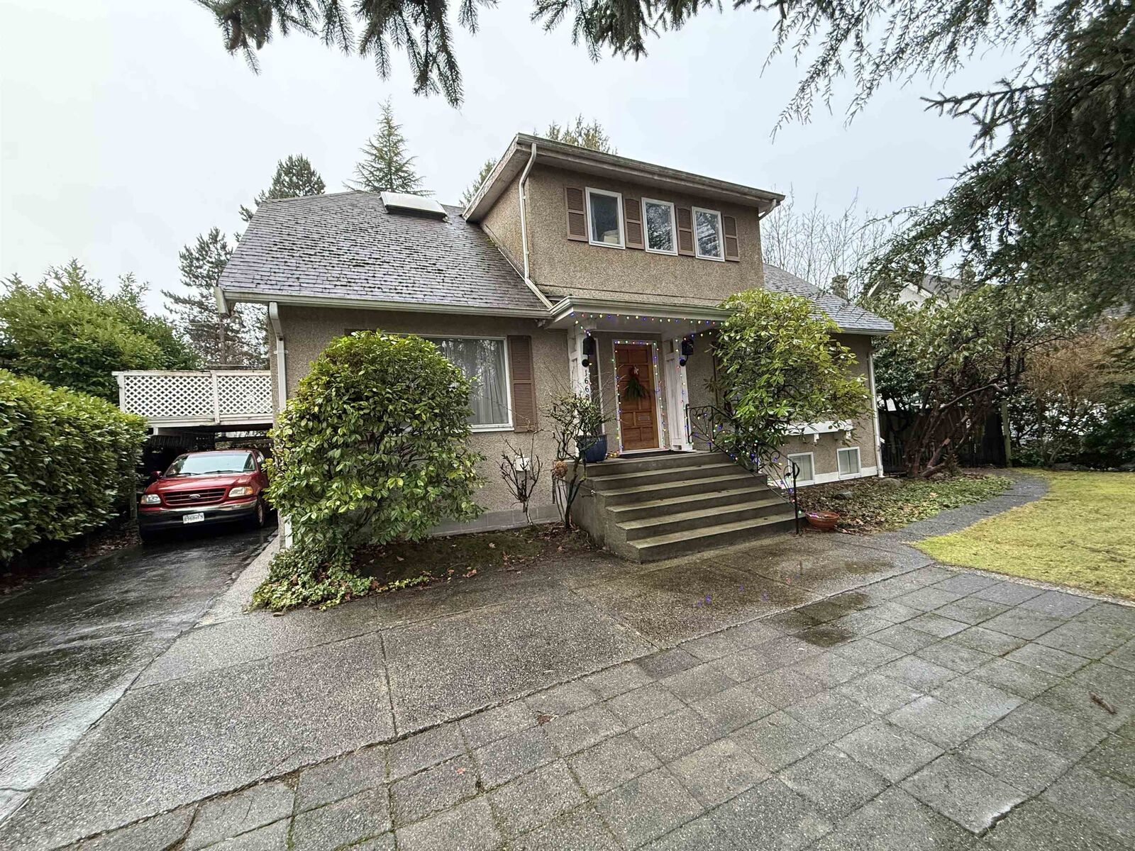 Property Photo: 1668 Nanton Avenue BC V6J 2X4