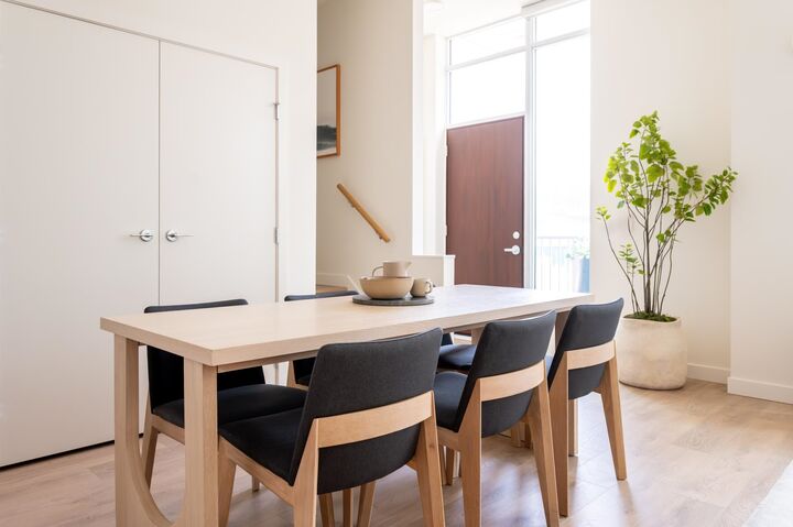 Property Photo:  308 Alderson Avenue 102  BC V3K 0J2 