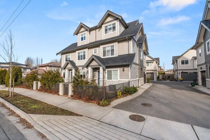 Property Photo: 9219 Williams Road 8 BC V7A 1G8