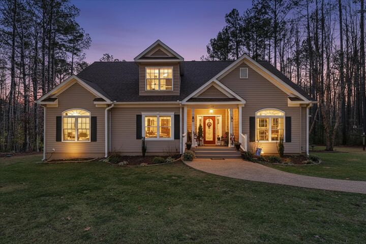 Property Photo:  157 Roderick Place  VA 23117 