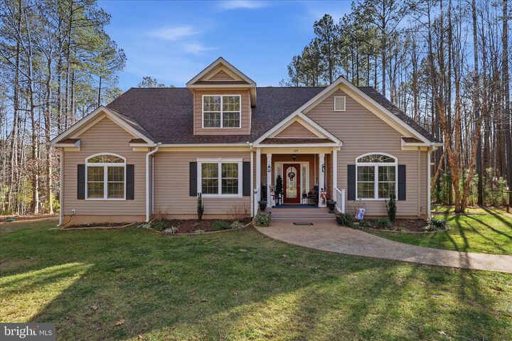 Property Photo:  157 Roderick Place  VA 23117 