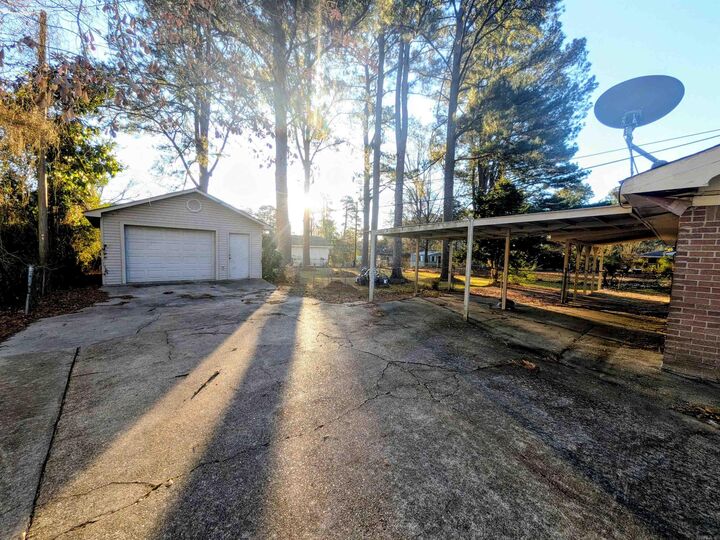 Property Photo:  569 Elaine  AR 71701-3262 