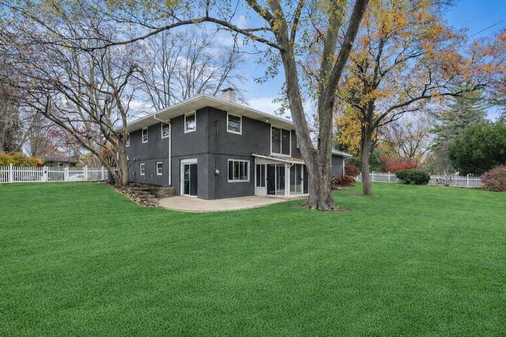 Property Photo:  1530 Pemberton Drive  OH 43221 