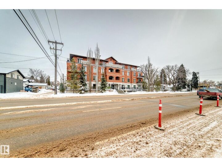 Property Photo:  #103 7907 109 St NW  AB T6G 1C7 