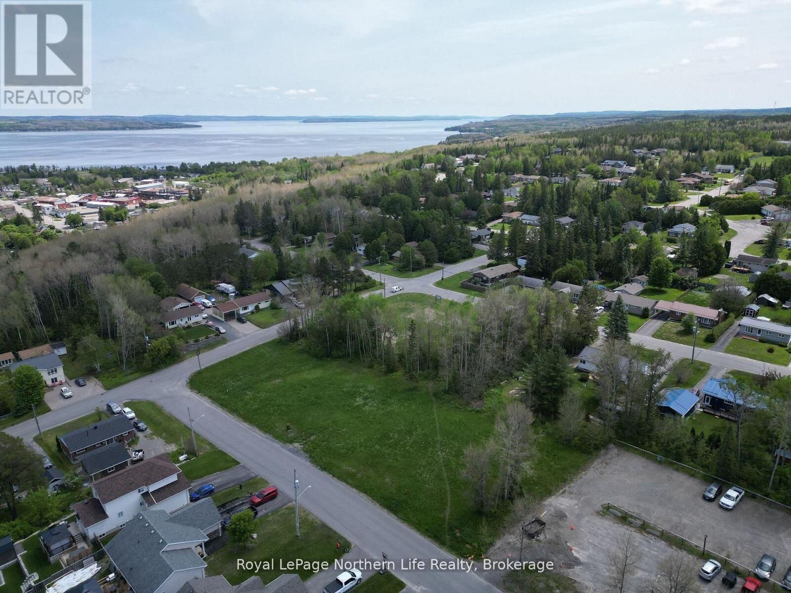 Property Photo:  536 McCamus Avenue  ON P0J 1P0 