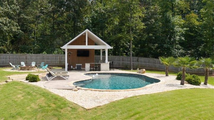 Property Photo:  1365 Ridgefield Drive  GA 30075 