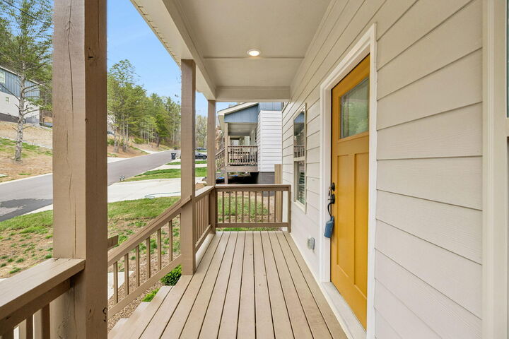 Property Photo: 339 Kellys Ferry Place TN 37419