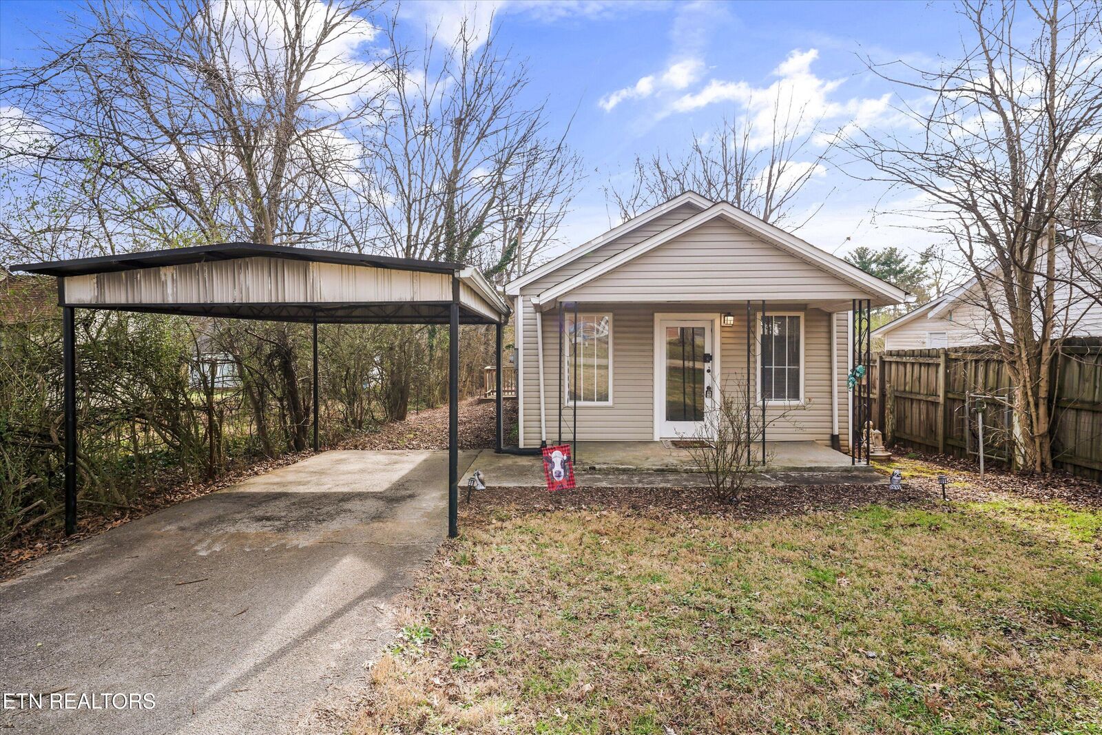 Property Photo: 2417 Mentor Rd TN 37777