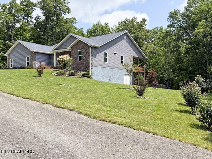 Property Photo:  380 Mountain Preserve Pkwy  TN 37723 