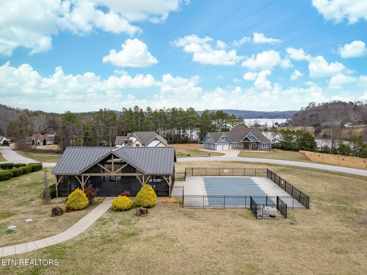 Property Photo:  205 Reserve Point  TN 37763 