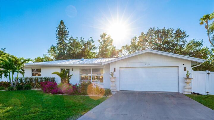 Property Photo:  6726 S Lockwood Ridge Road  FL 34231 