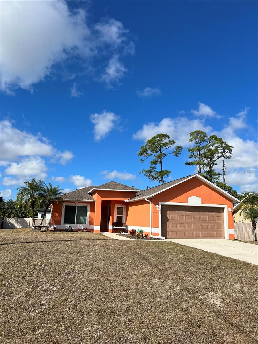Property Photo:  2105 Atwater Drive  FL 34288 