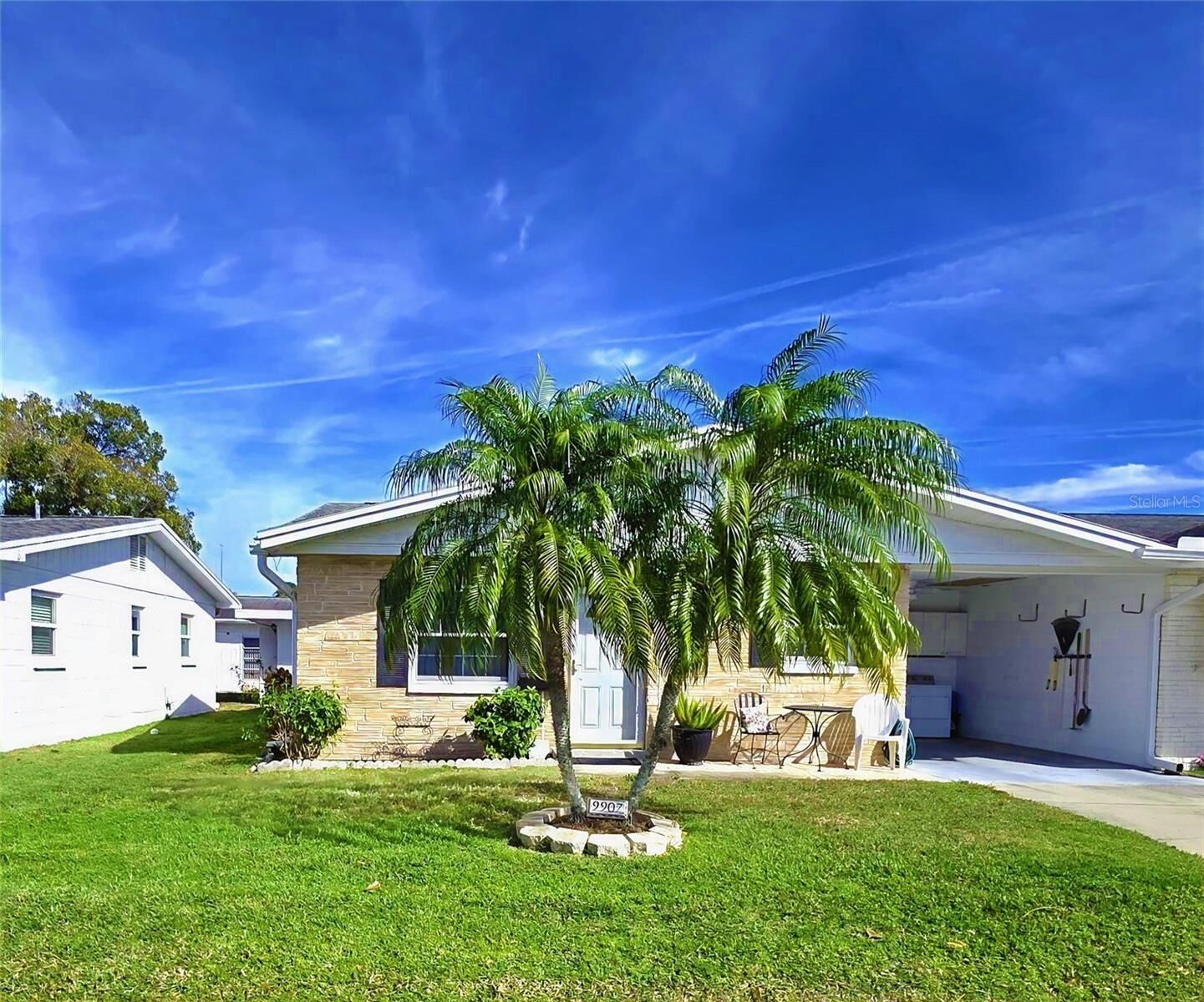 Property Photo: 9907 Dahlia Street N FL 33782