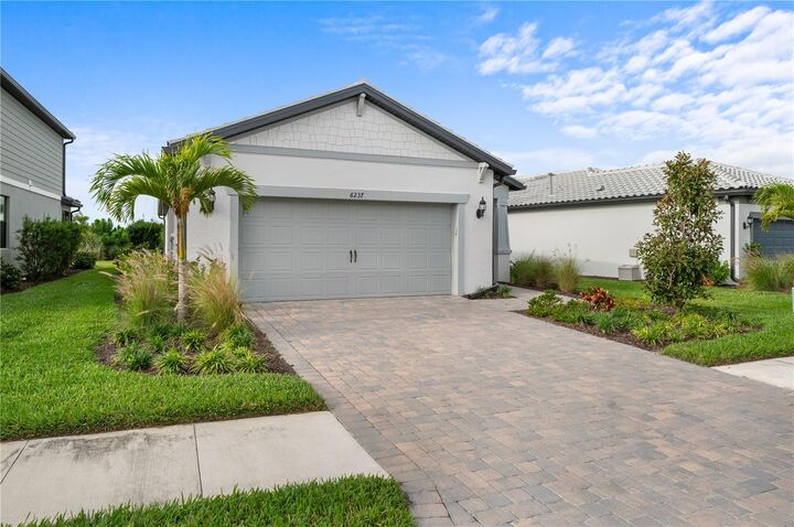 Property Photo: 6237 Fish Eagle Court FL 34275