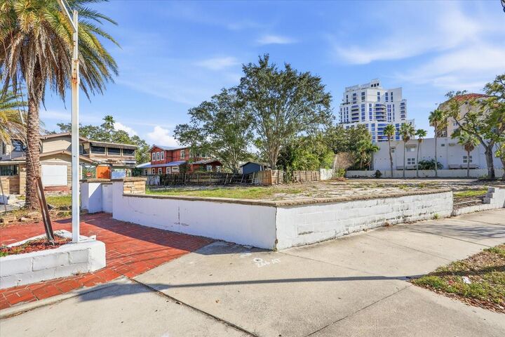Property Photo:  1401 S Desoto Avenue  FL 33606 