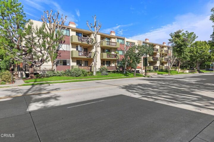 Property Photo:  497 E California Boulevard 318  CA 91106 