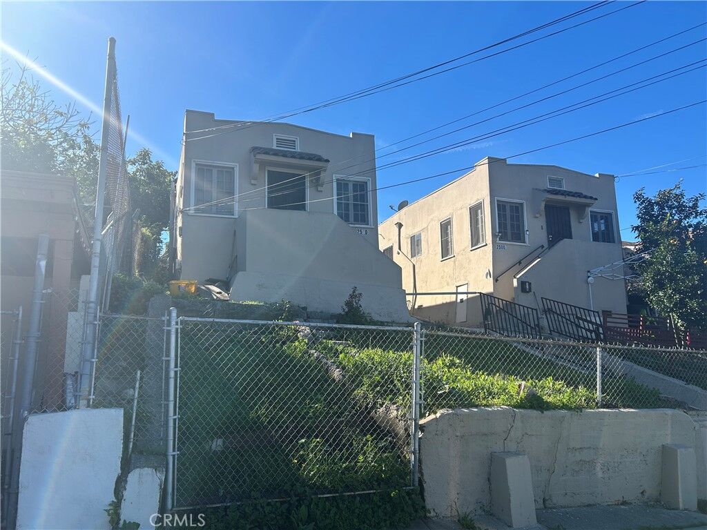 Property Photo: 2500 Ganahl CA 90033