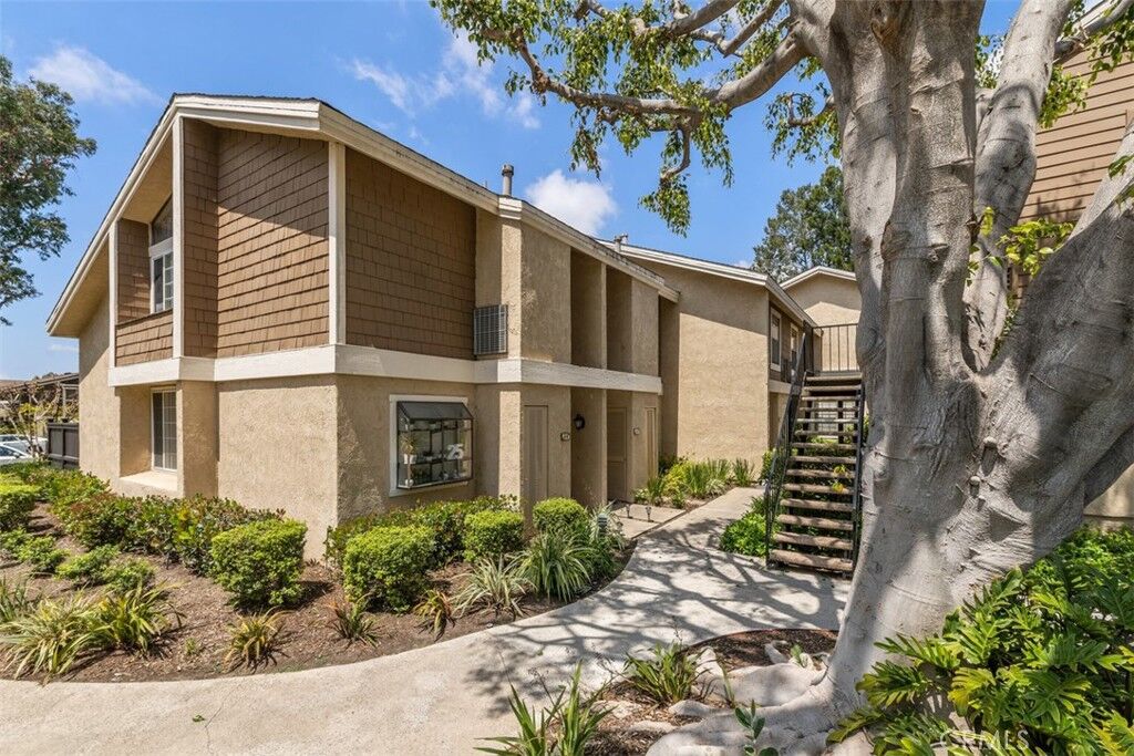 Property Photo:  26 Lakepines  CA 92620 