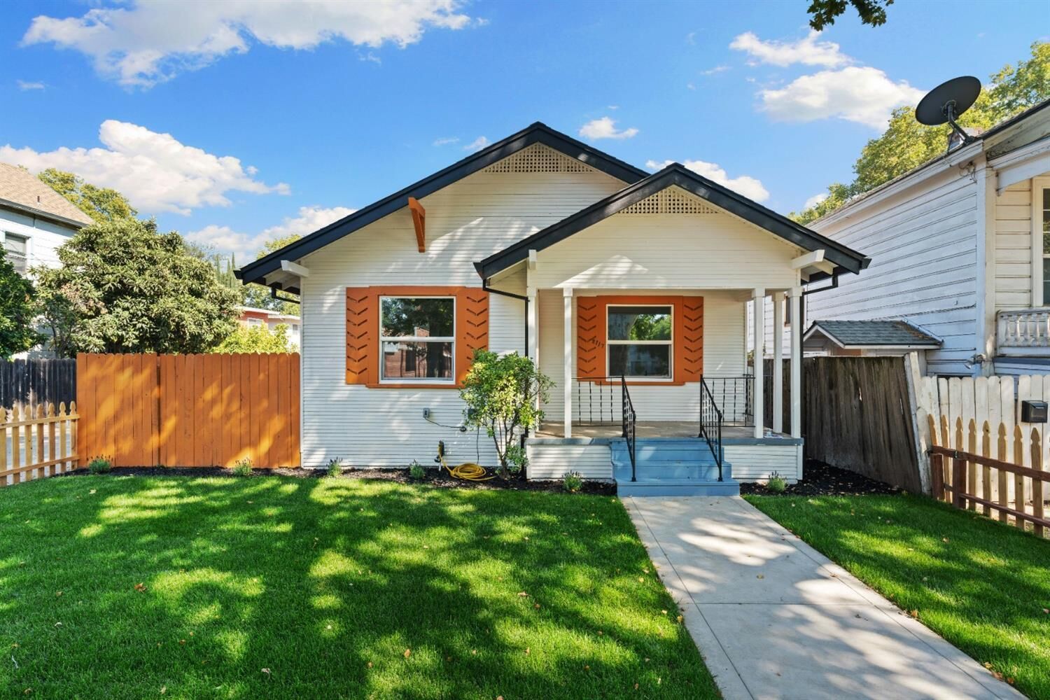 Property Photo: 2117 14th Street CA 95818