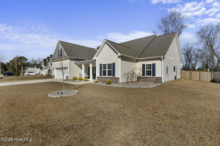 Property Photo:  804 Colchester Reef Run  NC 28460 
