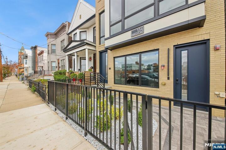 Property Photo:  134 Hancock 3  NJ 07307 