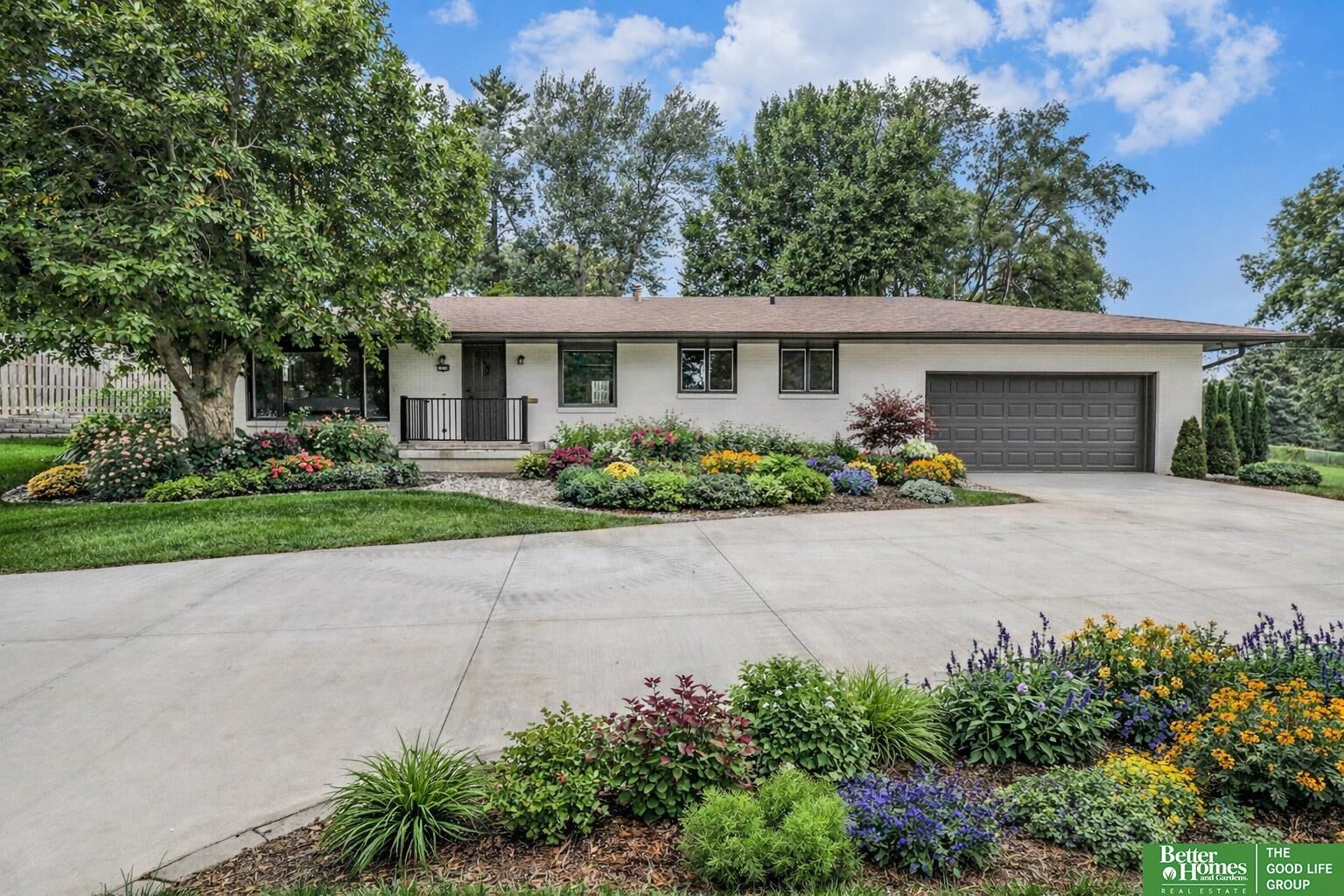 Property Photo:  1216 S 108th Street  NE 68144 