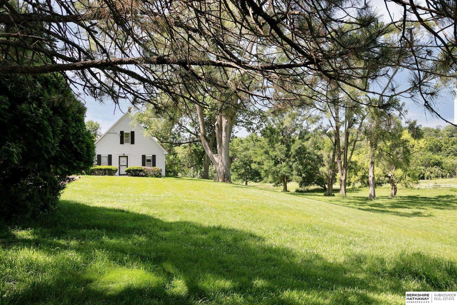 Property Photo: 6523 Stones Throw Drive NE 68152